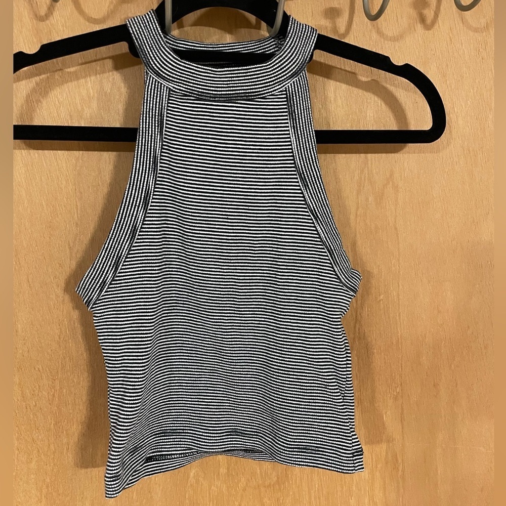 #184- PULL&BEAR-stripped tank